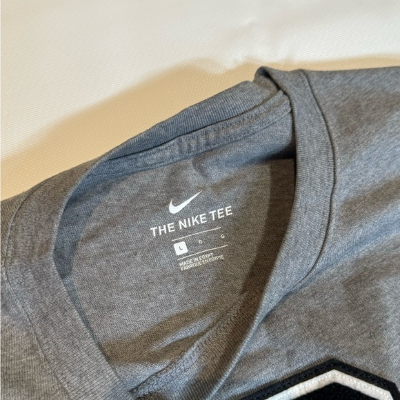 Nike Cotton cozy T-Shirt - Picture 3 of 3